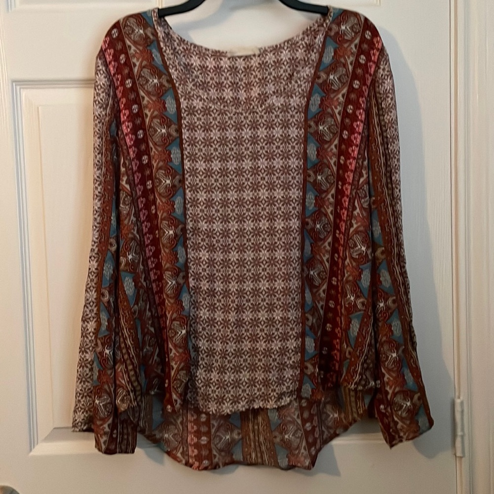 Woman’s Tunic size XL